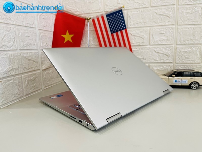 Dell Inspiron 7706 2 in 1 (Core i5 1135G7, 8G Ram, 512G Ssd, 17.3 inch